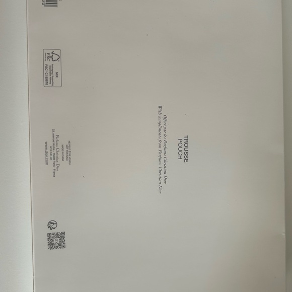 Dior Beauty Bag - Picture 5 of 5